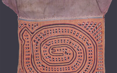 Mola blouse with naibe (snake) or nusu (sea worm) design